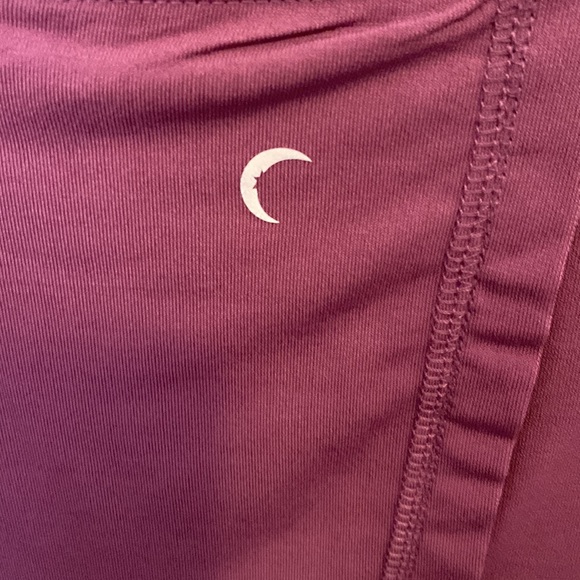 New with tags Zyia tank top with open back - Picture 5 of 9